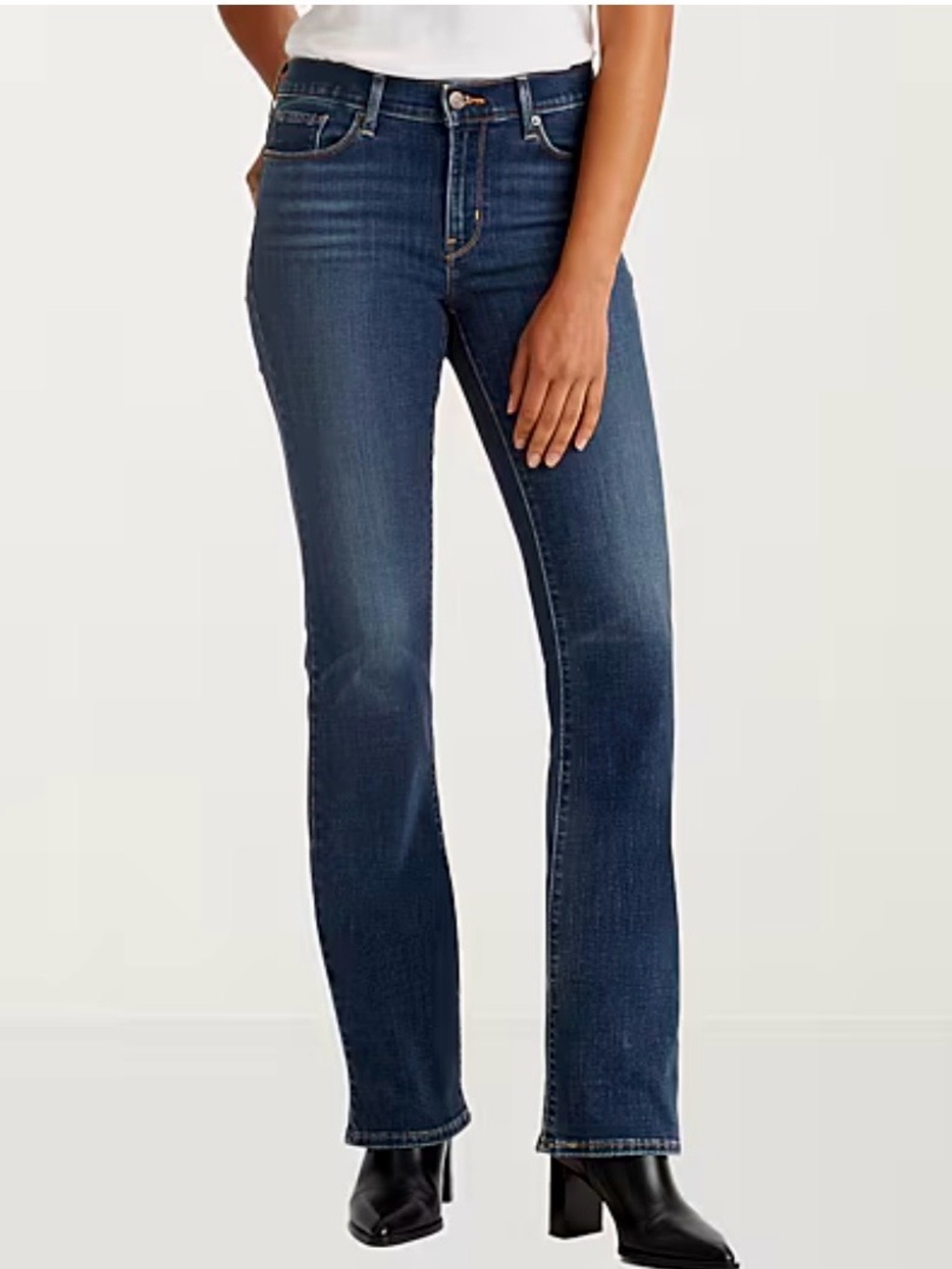 NWOT Levi’s Classic Bootcut, 30x32